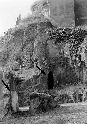 Etruscan cuniculus, Capitoline hill, Roma.